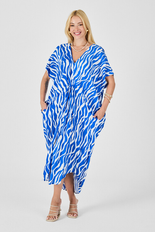 Mavi Desenli V Yaka Salaş Kesim Kaftan Elbise BCVL-254024