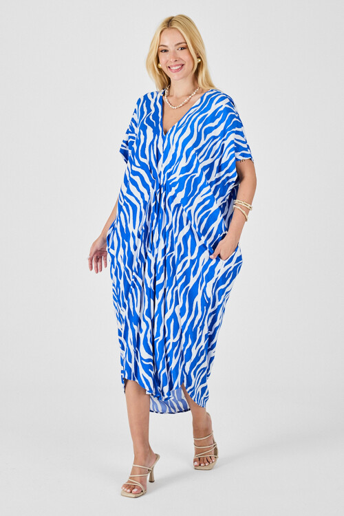 Mavi Desenli V Yaka Salaş Kesim Kaftan Elbise BCVL-254024