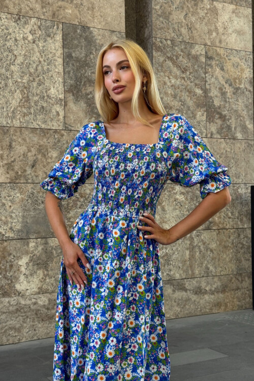 Mavi Kare Yaka Beli Gipeli Çiçek Desenli Dokuma Yazlık Elbise BCVL-25V095