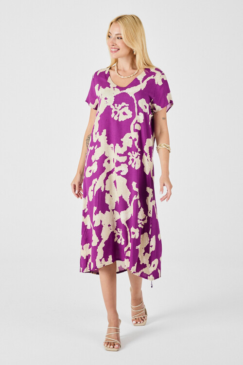 Mor Derin V Yaka Yırtmaçlı Desenli Midi Boy Elbise BCVL-254012