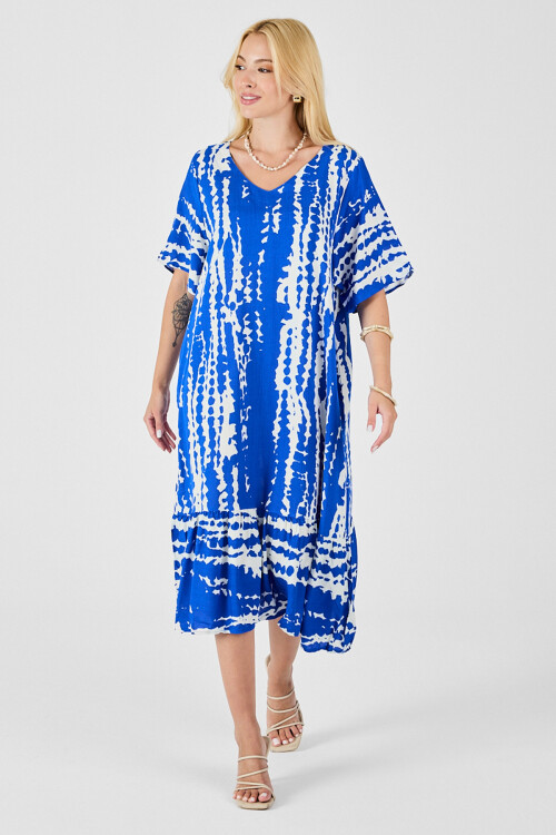Saks Batik Desenli V Yaka Eteği Volanlı Oversize Elbise BCVL-254023