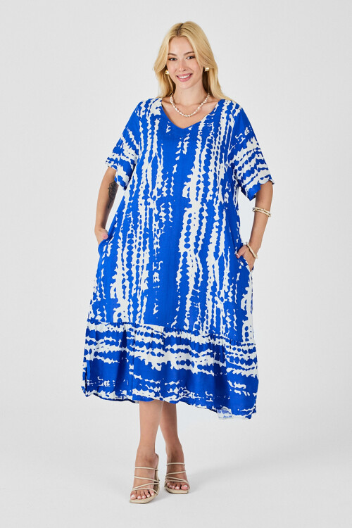 Saks Batik Desenli V Yaka Eteği Volanlı Oversize Elbise BCVL-254023