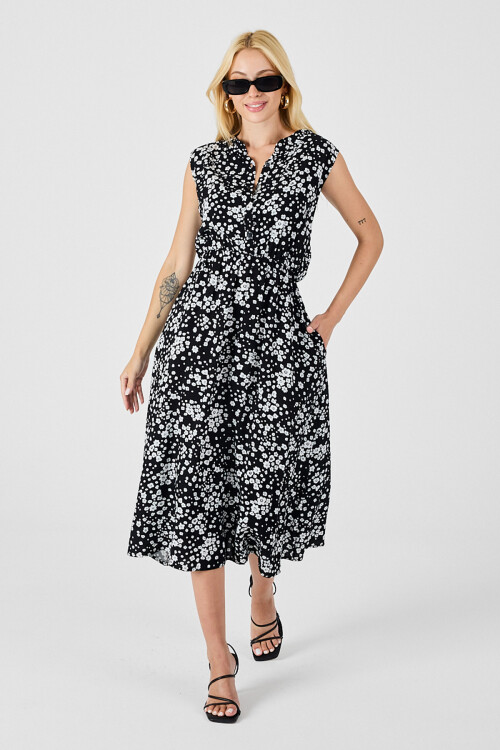 Siyah-Beyaz Çentik Yaka Düğmeli Desenli Kolsuz Midi Elbise BCVL-254025