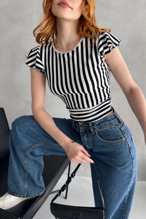 Siyah Beyaz Sırtı Fiyonk Bağlamalı Çizgi Detaylı Crop Bluz