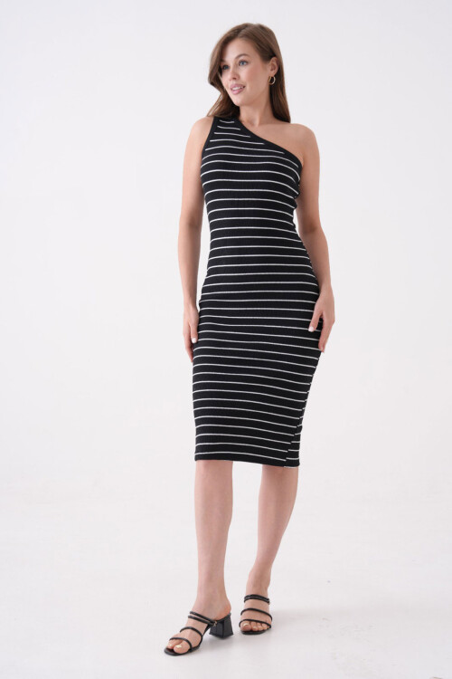 Siyah Beyaz Tek Omuz Vücudu Saran Örme Elbise BCPK-2510004 BCPK-2510004