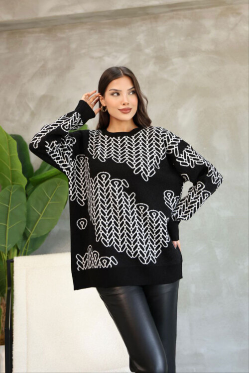 Siyah Bisiklet Yaka Desenli Triko Kazak BCES-252046