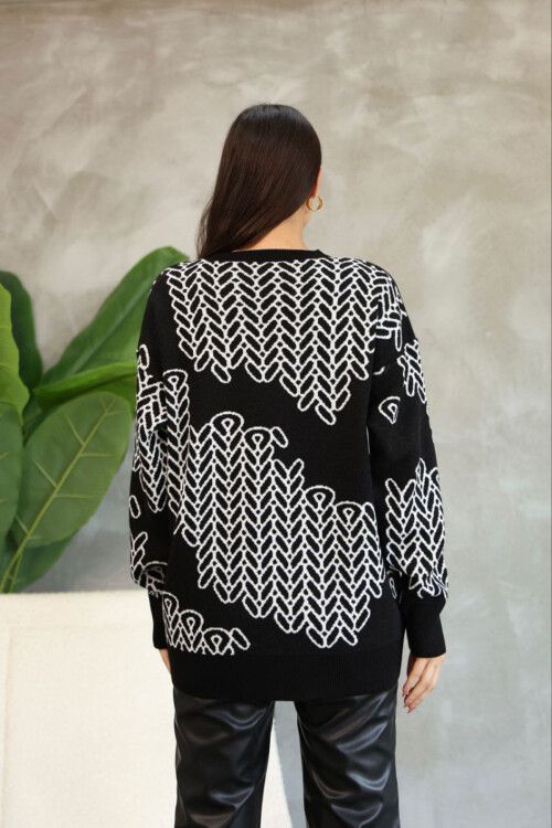 Siyah Bisiklet Yaka Desenli Triko Kazak BCES-252046