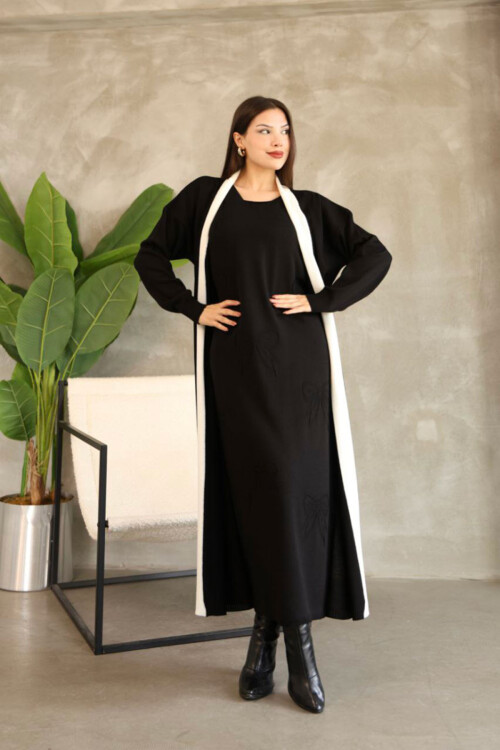 Siyah Bisiklet Yaka Triko Elbise BCES-252024