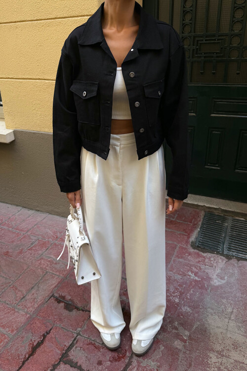 Siyah Çift Cep Denim Crop Ceket BCDF-255419