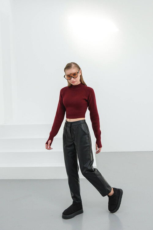 Siyah Çift Cepli Önü Dikiş Detaylı Suni Deri Pantolon BCHN-25265098