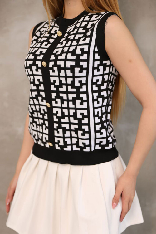 Siyah Desenli Düğme Detaylı Kolsuz Triko Bluz BCES-252000