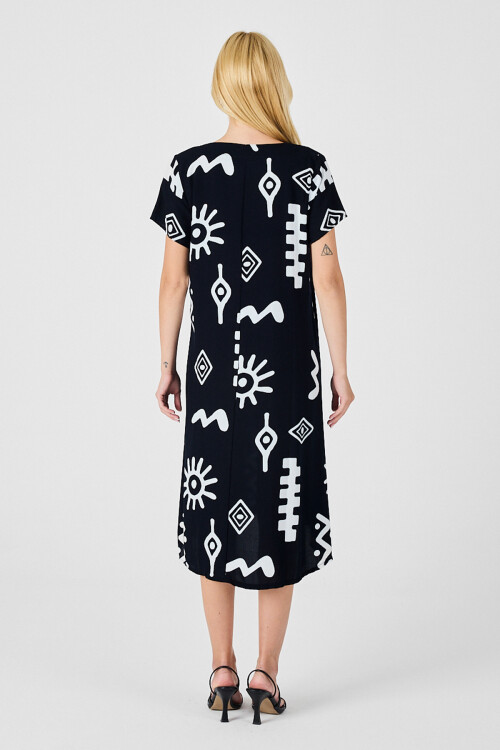 Siyah Desenli V Yaka Kısa Kollu Yırtmaçlı Midi Boy Elbise BCVL-254013