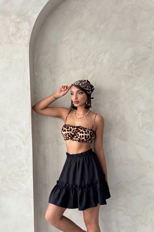 Siyah Eteği Volanlı Fırfırlı Etek BCHN-2525808