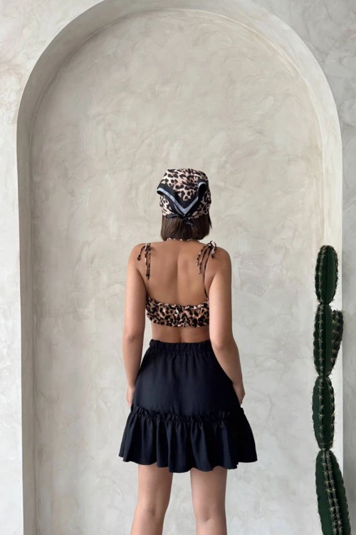 Siyah Eteği Volanlı Fırfırlı Etek BCHN-2525808