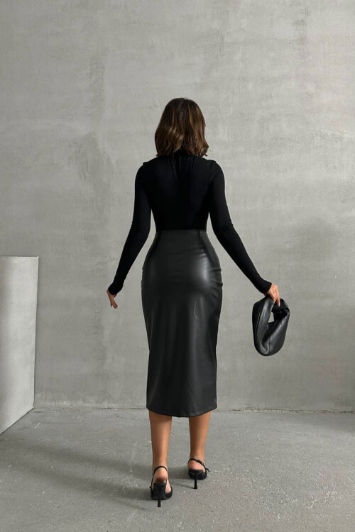 Siyah Suni Deri Yırtmaçlı Midi Boy Etek BCHN-2526428