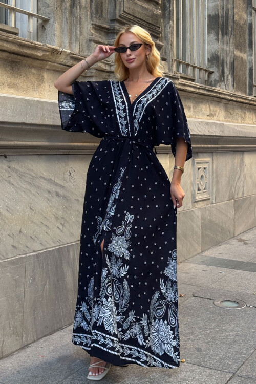 Siyah V Yaka Maxi Boy Yırtmaçlı Desenli Viscon Dokuma Elbise BCVL-25V208