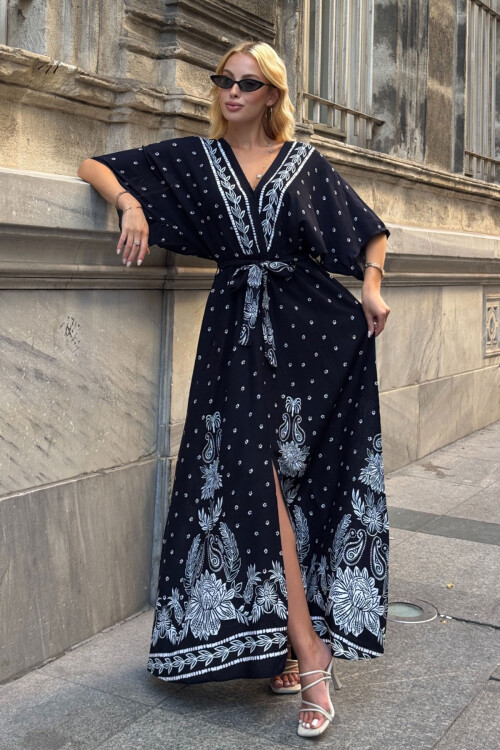 Siyah V Yaka Maxi Boy Yırtmaçlı Desenli Viscon Dokuma Elbise BCVL-25V208