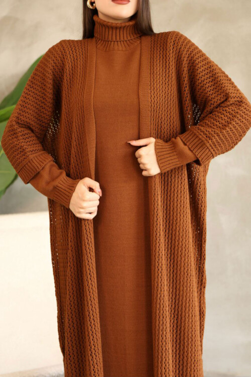 Tarçın Kahve Boğazlı Uzun Kol Triko Elbise Ve Uzun Hırka Tesettür Alt Üst Triko Takım BCES-252039