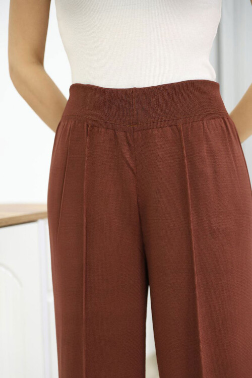 Tarçın Kahve Pileli Triko Pantolon BCES-252035