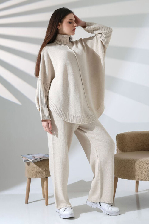 Taş Boğazlı Salaş Kesim Kazak Ve Fit Pantolon Alt Üst Triko Takım BCES-252033