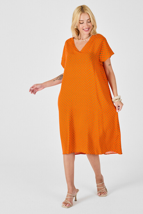 Turuncu Derin V Yaka Kısa Kollu Çizgi Desenli Midi Boy Elbise BCVL-254004