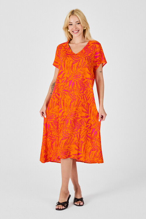 Turuncu Desenli V Yaka Kısa Kollu Midi Boy Elbise BCVL-254015