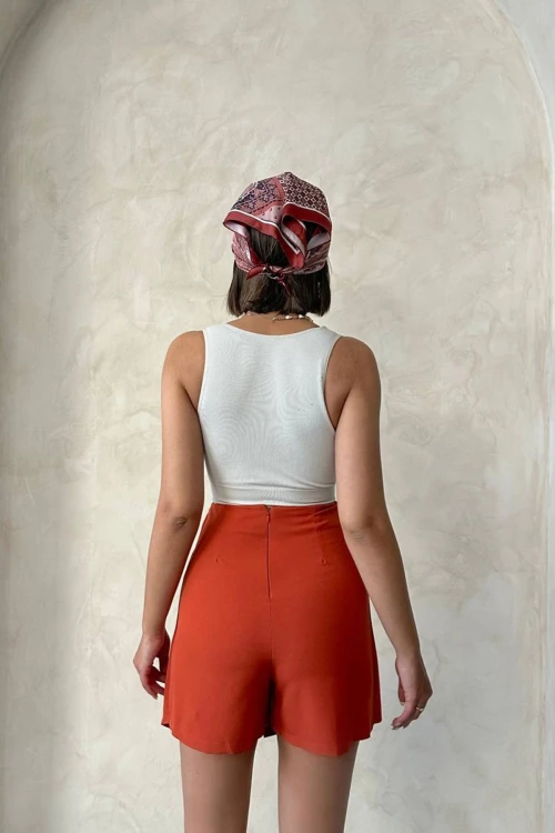 Turuncu Düğme Detaylı Kapak Detaylı Şort Etek BCHN-2525046