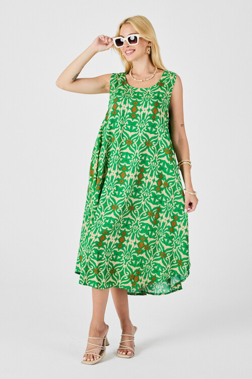 Yeşil Asimetrik Kesim U Yaka Desenli Elbise BCVL-254018