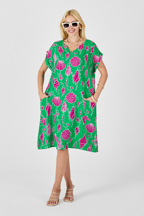 Yeşil Deniz Kabuğu Desenli V Yaka Oversize Elbise BCVL-254022