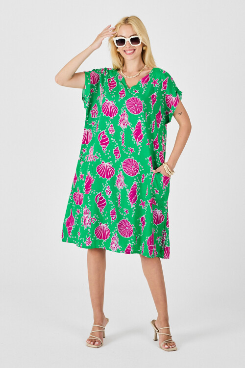 Yeşil Deniz Kabuğu Desenli V Yaka Oversize Elbise BCVL-254022