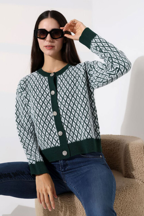 Yeşil Kare Çizgi Desenli Düğmeli Triko Hırka BCES-252004