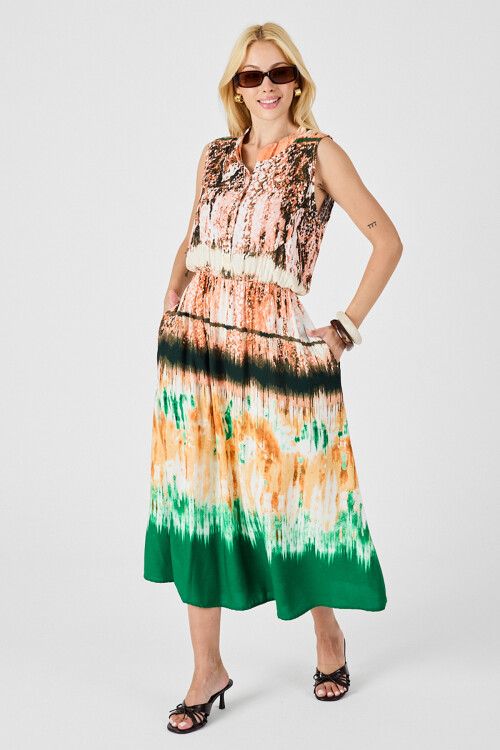 Yeşil-Krem Çentik Yaka Düğmeli Desenli Kolsuz Midi Elbise BCVL-254025