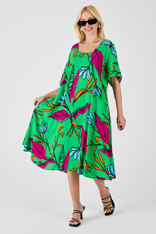 Yeşil Yaprak Desenli U Yaka Kısa Kollu Midi Boy Elbise BCVL-254011