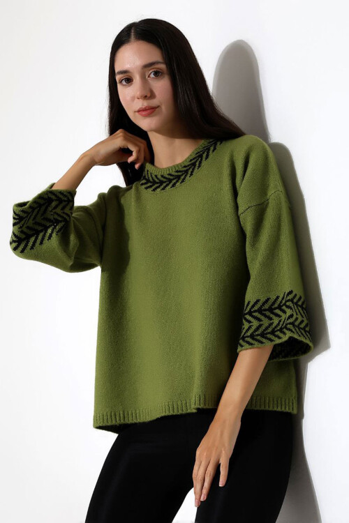 Zeytin Yeşili Bisiklet Yaka Desenli Triko Kazak BCES-252038