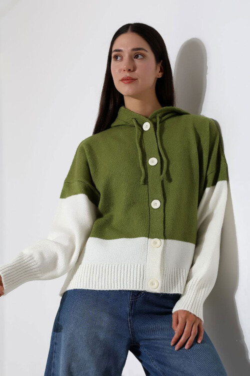 Zeytin Yeşili Renk Bloklu Kapüşonlu Düğmeli Triko Hırka BCES-252017
