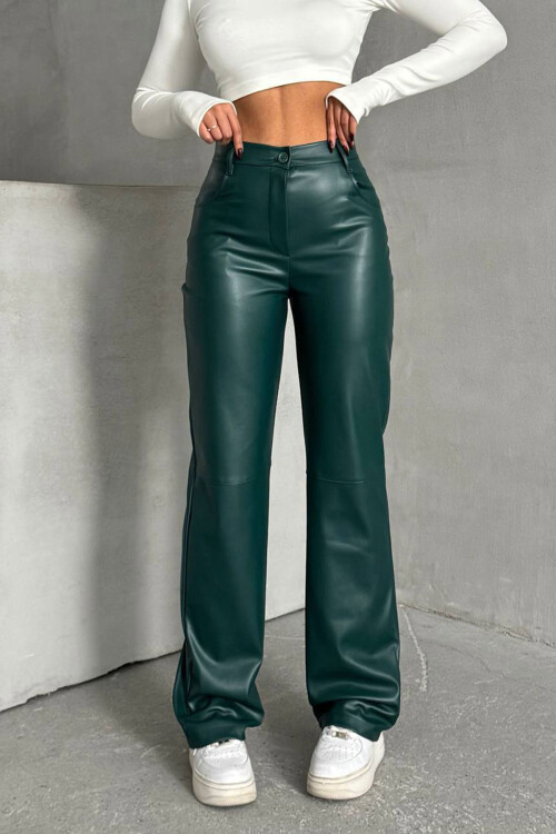 Zümrüt Çift Cepli Fit Kesim Suni Deri Pantolon BCHN-25267542