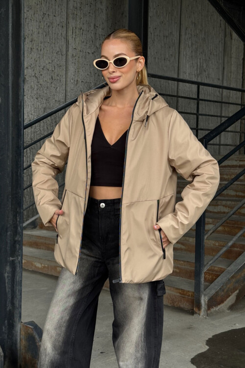 Bej Çift Cepli Kapüşonlu Mont BCVL-254204