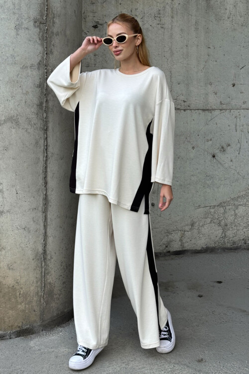 Beyaz Yanları Şeritli Yırtmaç Detaylı Yumuşak Dokulu Bluz Ve Pantolon Alt Üst Takım BCVL-25V230