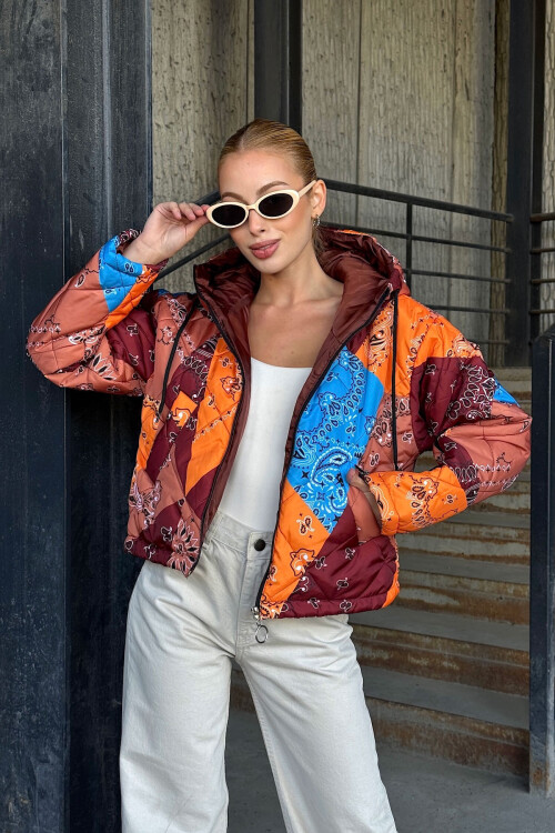 Bordo Kapüşonlu Desenli Şişme Mont BCVL-25N1001