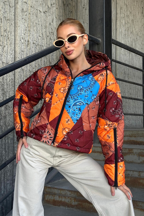 Bordo Kapüşonlu Desenli Şişme Mont BCVL-25N1001