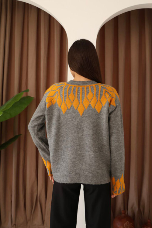 Gri Bisiklet Yaka Desenli Triko Kazak BCES-253003