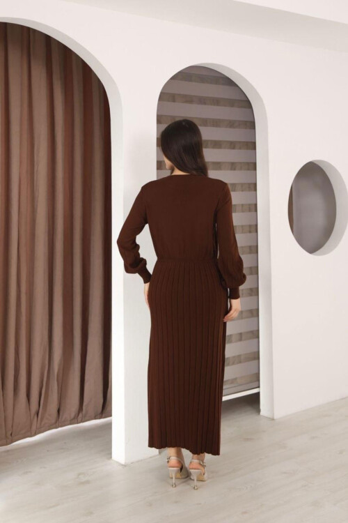 Kahverengi Bisiklet Yaka Çizgili Triko Elbise BCES-253011