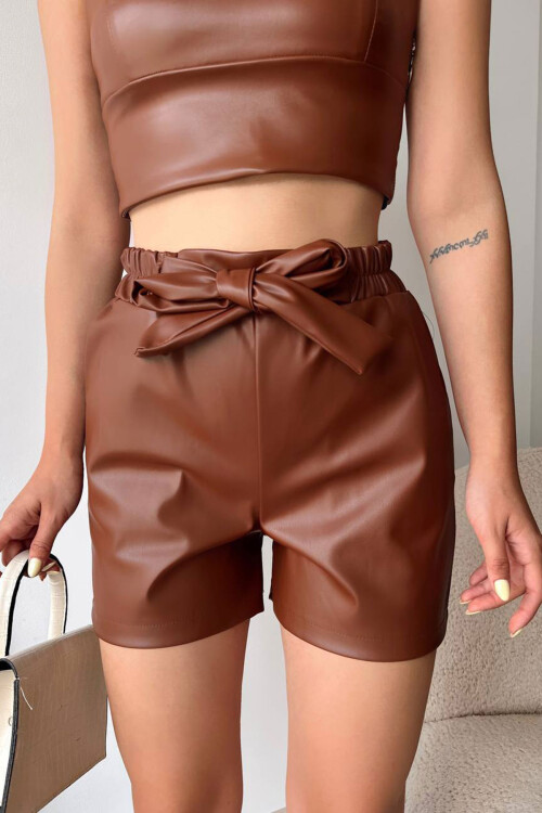 Kahverengi Kuşaklı Suni Deri Şort BCHN-2526621
