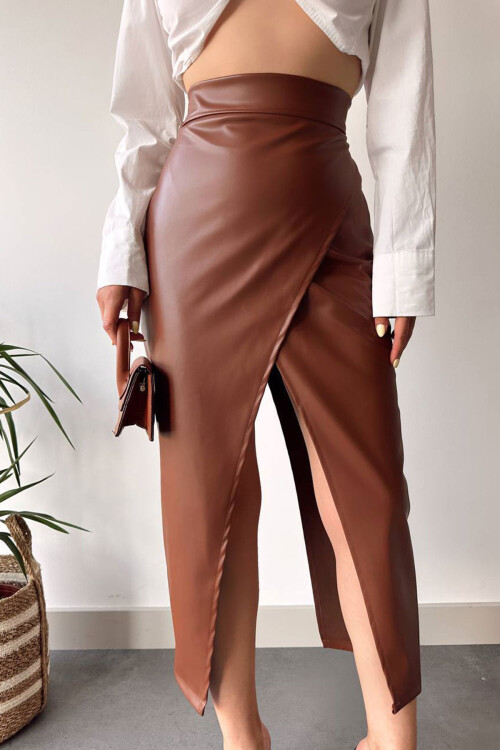 Kahverengi Yüksek Bel Kruvaze Kesim Suni Deri Etek BCHN-25260083