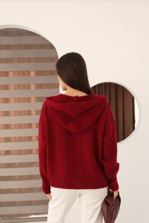 Kırmızı Düğmeli Kapüşonlu Soft Touch Triko Hırka BCES-253009