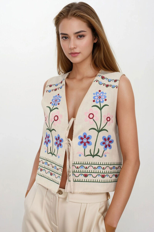 Krem Nakışlı Bağcık Detaylı Tasarım Ham Keten Yelek BCHESQ-251144