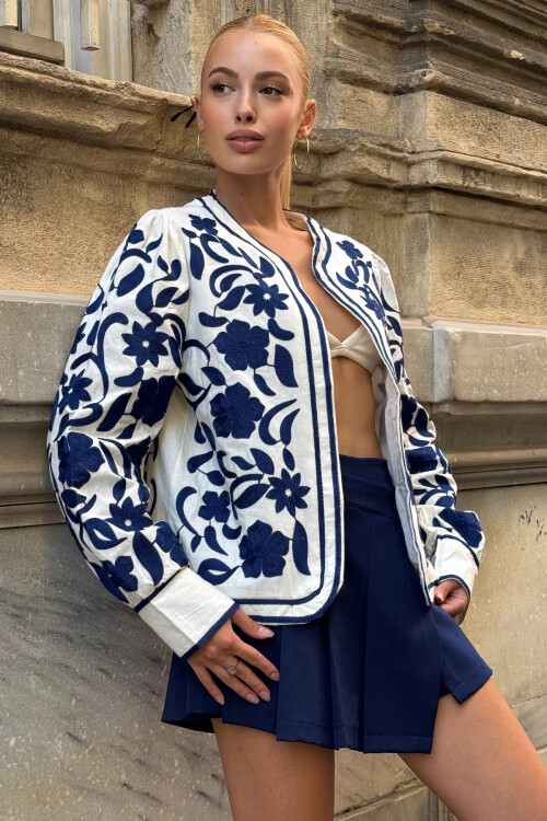 Lacivert Çiçek Nakışlı İçi Astarlı Ceket BCHESQ-251153