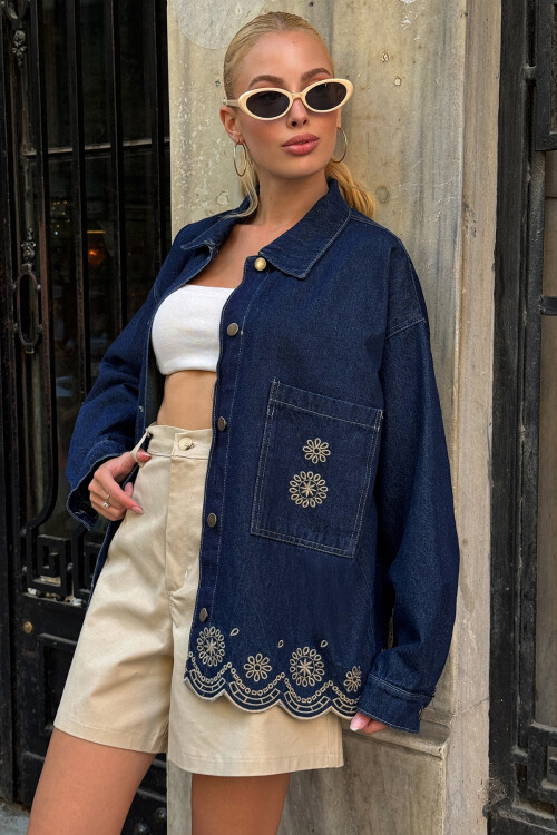 Lacivert Çift Cepli Düğme Kapamalı Etnik Nakışlı Oversize Jean Ceket BCHESQ-251150