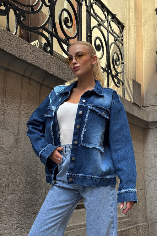 Mavi Çift Cepli Püskül Detaylı Eskitmeli Jean Ceket BCHESQ-251151