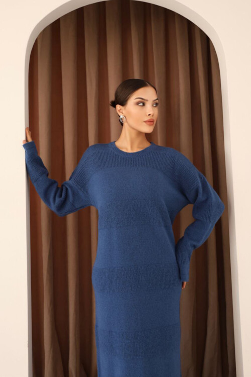 Mavi Uzun Kol Maxi Boy Triko Elbise BCES-253004